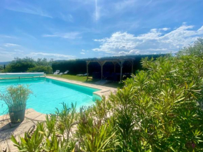 Gite 4p, 2 chambres, jardin, piscine à partager